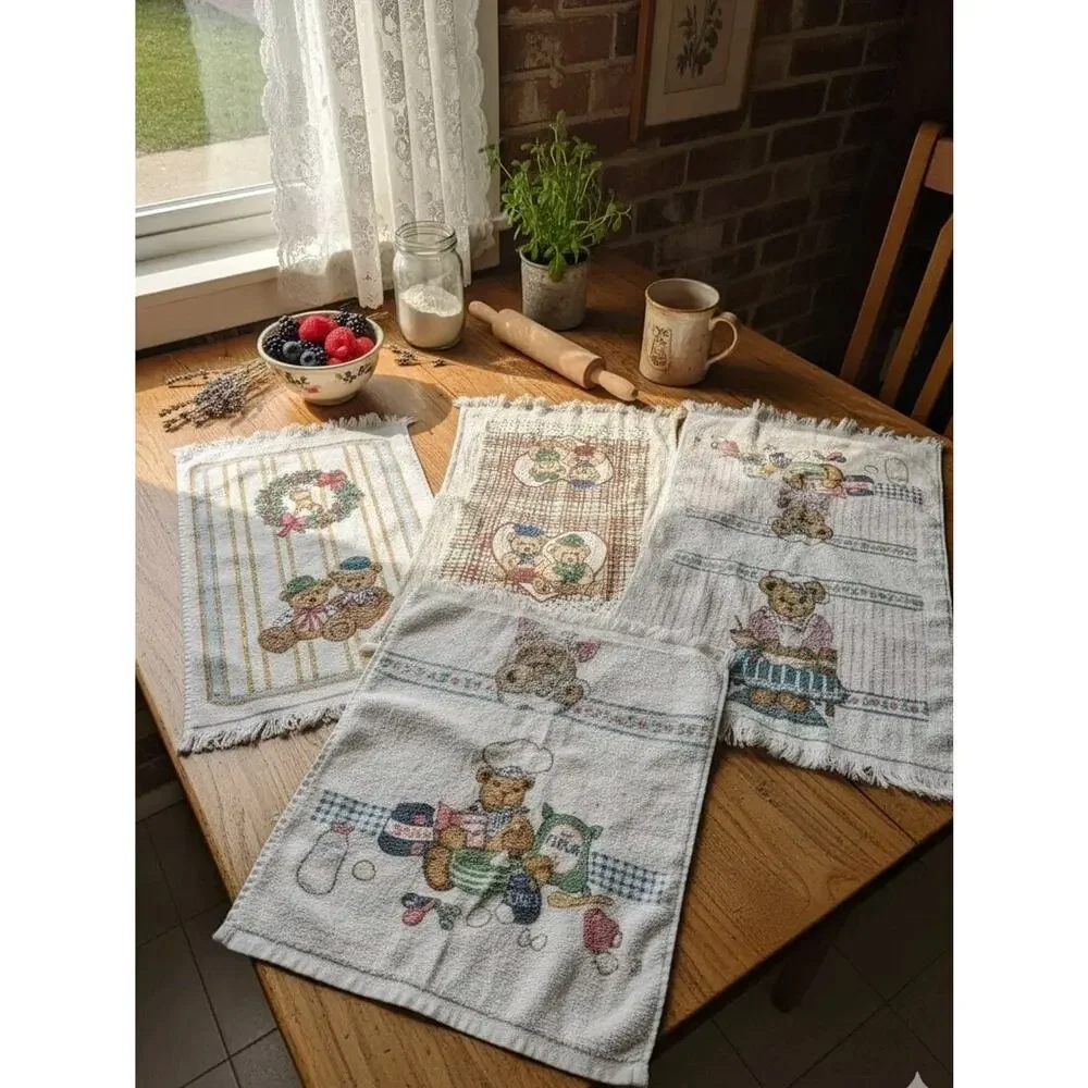 Lot of 5 Vintage Teddy‎ Bear Absorbent Soft Thin Cottagecore Fringe Hand Towels